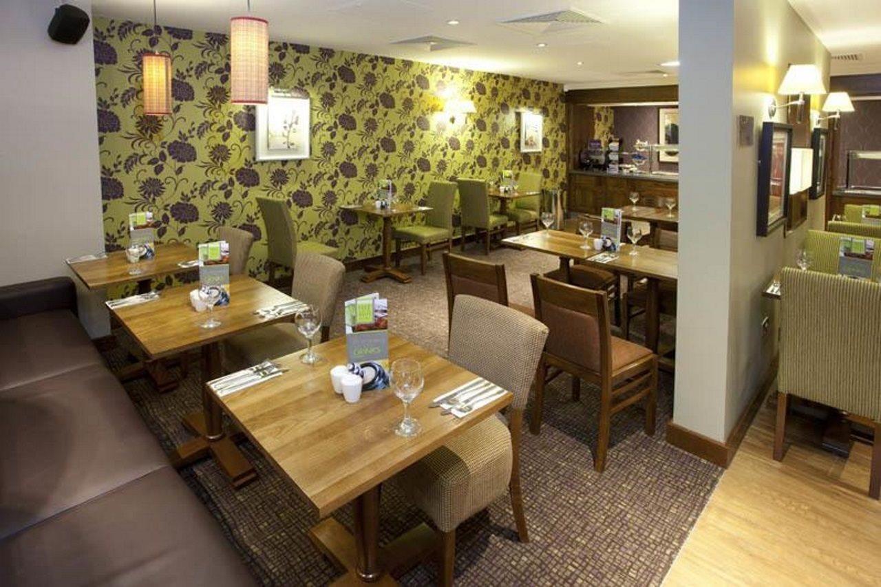 Premier Inn Inverness Centre - River Ness Exterior foto